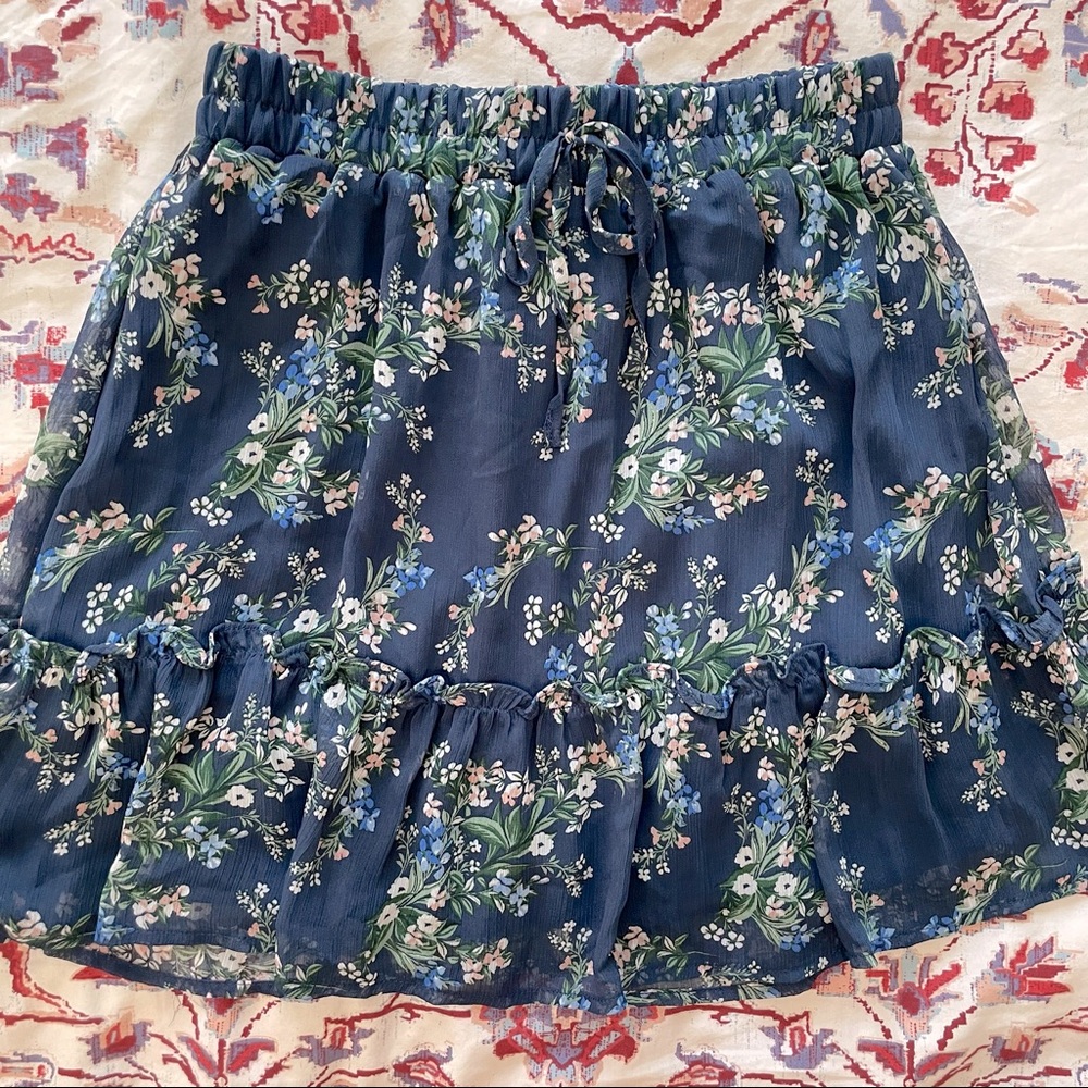 **NWT** Blue Floral Skirt